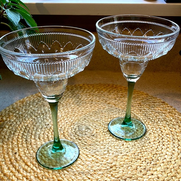 Cristal d'Arques Other - (2) Cristal d'Arques-Durand Sombrero Margarita Glasses w/ Green Stem